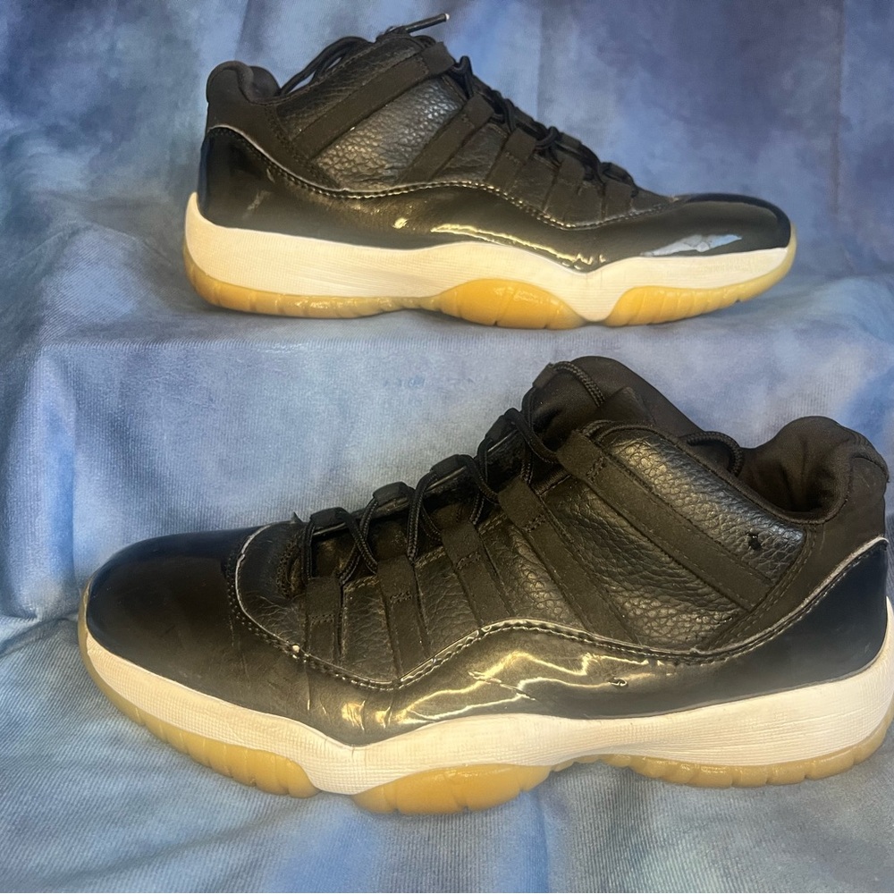 Air Jordan 11 Low